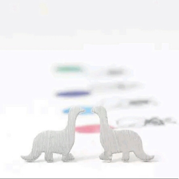 ⭐️ Dainty Silver Dinosaur Earrings ⭐️ 2 for $15❗️ - Picture 3 of 4